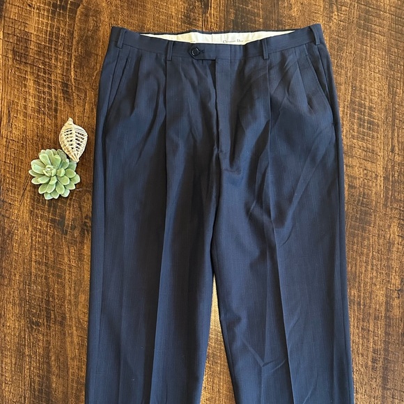 Christian Dior | Vintage Tonal Plaid Navy Blue Wool 2-pc Suit, Jacket Size 46R - Picture 2 of 15